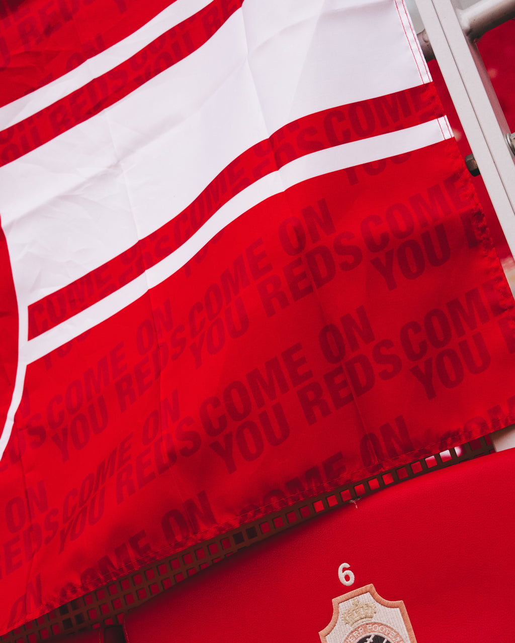 RAFC vlag C'mon you Reds