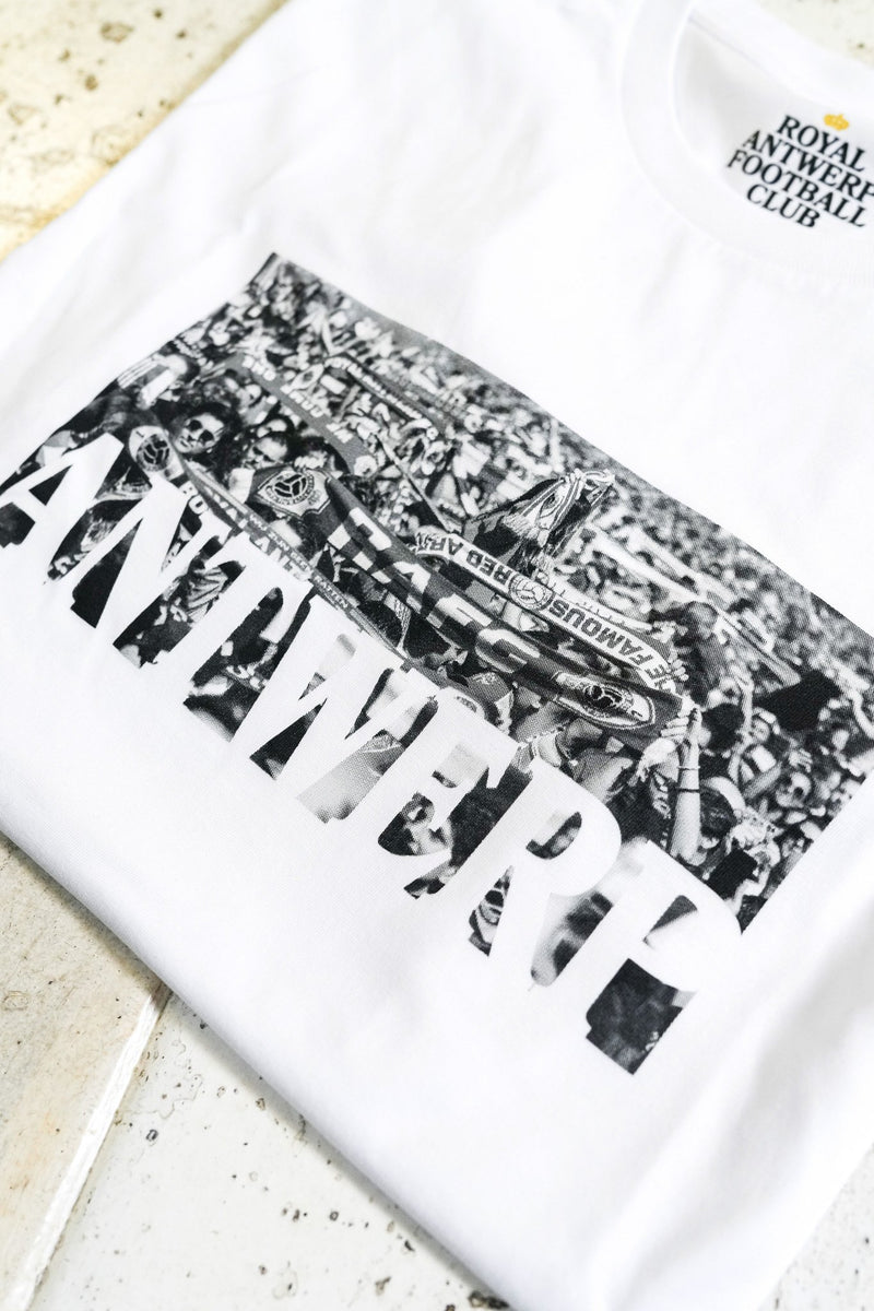 Royal Antwerp T-shirt Wit - 'ANTWERP' grijs foto supporters